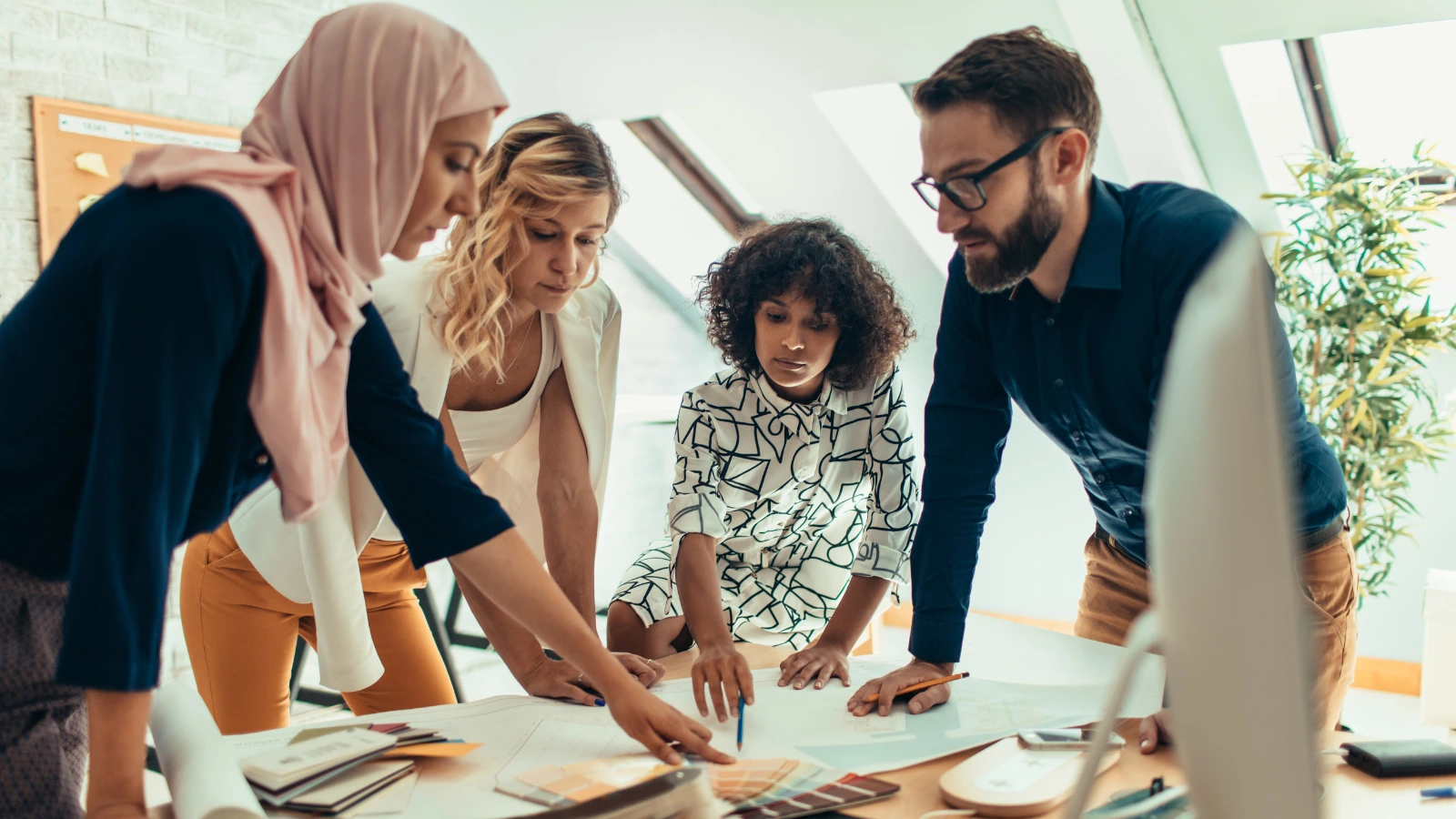 How Dedicated Teams Fix Tech Project Delays and Budget Overruns 1